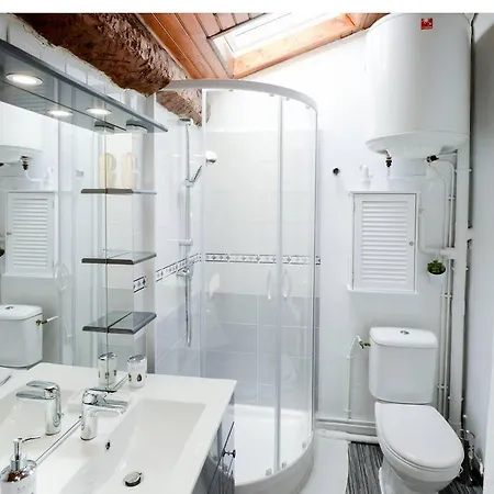 9 Classe 2 Etoiles * Carcassonne